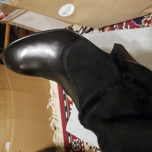 Absolutely gorgeous Hogan Black Boots - Picture 7 of 12